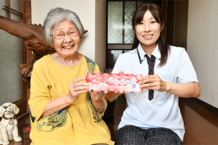 神埼市内見守り訪問 ヤクルト400(7本×8週間) (H054102)