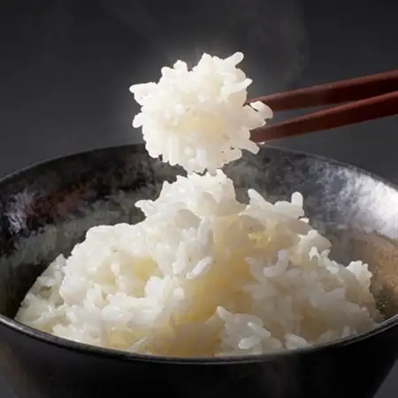 令和7年産 茨城県産 常陸牛農家が育てたコシヒカリ 精米 無洗米 個包装300g(2合)×3袋_ 無洗米 米 こめ コメ   コシヒカリ 米 こしひかり_【配送不可地域：離島・沖縄県】【1601850】
