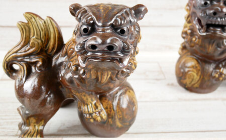 鋳込み　玉獅子　雌雄ペアセット【茶】　シーサー