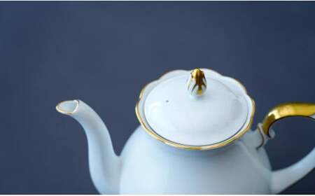 有田焼 ゴールドライン白磁・ポット【香蘭社】食器 白磁 コーヒー 紅茶 ティータイム A70-168