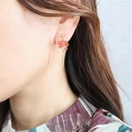 彼岸花のイヤリング_装飾品・工芸品 ピアス・イヤリング アクセサリー _【1600910】