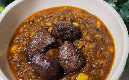 釧路湿原エゾシカキーマカレー カレー 2種4袋(200g/1袋) レトルト 温めるだけ 簡単調理 カレー レトルトカレー エゾシカ 肉 F4F-8231
