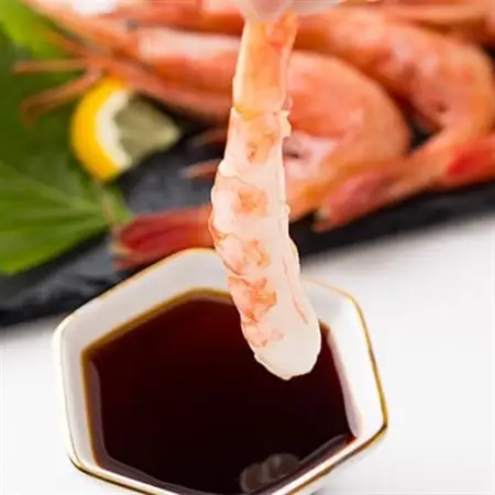 一年でよりおいしい時期のお刺身用甘エビ(船内冷凍)Lサイズ　500g以上　【配送不可地域：離島】【1102653】