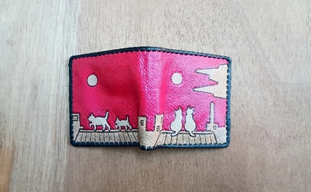 ☆世界にたった一つ☆　おさんぽねこの二つ折り財布　☆イタリアンレッド☆ 財布 お財布 二つ折り