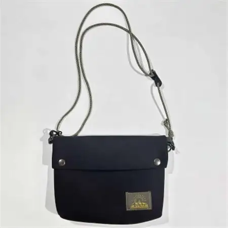 SG BASEミニショルダーバッグ_Soft Black　自動車内装端材のアップサイクル_Soft Black　自動車内装端材のアップサイクル_【1583751】