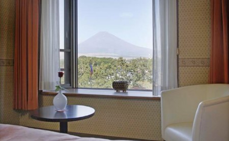 【御殿場高原ホテル】1泊朝食付き平日限定ペアチケット |  母の日 宿泊券 宿泊 利用券
