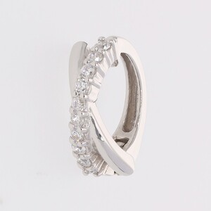 【ジュエリーの街、山梨県甲府市】ダイヤ0.20ct Pt900ピアリング　LE515P