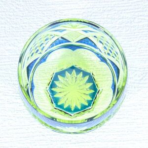 猪口「綾切子」（カラー：若草／コバルトブルー）【グラスアート黒木】_A0114-035