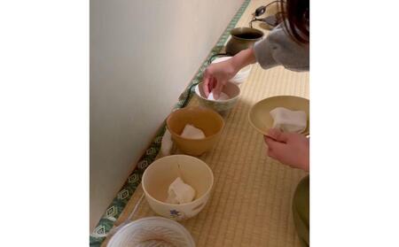 日本の伝統文化、本物の茶道を体験しませんか。裏千家認定講師と子どもたちと共に、一期一会のひとときを。 AOA0001