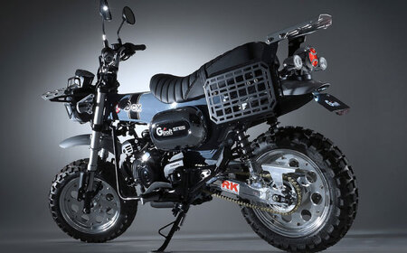 DAX125（JB04/JB06）　スマートライセンスホルダー [AMAA041] バイク カスタム