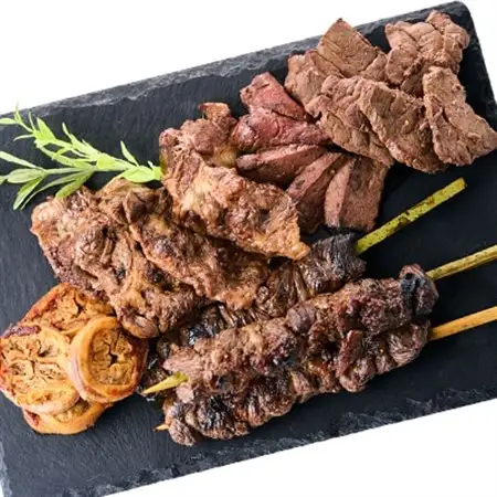 くじら焼肉三昧セット(バーベキューセット590g+ハラミ肉150g)【配送不可地域：離島】【1512642】