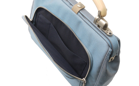 豊岡鞄 for the blue ミニダレスバッグ 3701 ドルフィンブルー / 足立 ダレスバッグ コンパクト 3WAY 手提げ リュック ショルダーバッグ タブレット 収納 レディース メンズ バッグ カバン 鞄