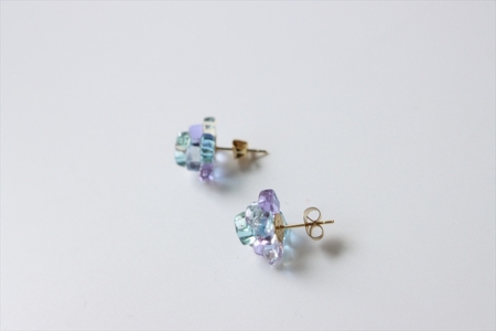 《コラージュ》 ピアス（アクアブルー×パープル）【 神奈川県 大磯町 レディースジュエリー ファッション小物 誕生日 お祝い ギフト 贈り物 ファッション 】