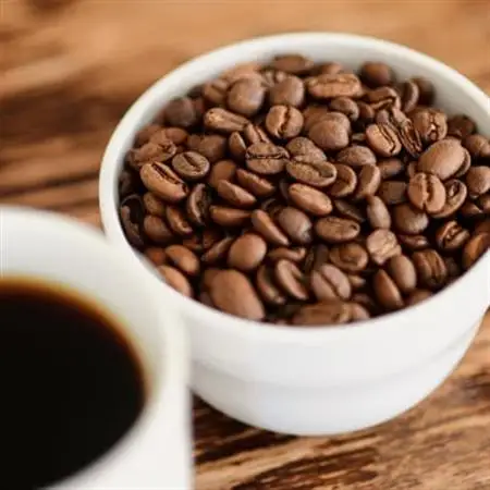 伊東屋珈琲の定番ブレンドコーヒー【豆のまま】200g×3種 ギフト箱入り【1636293】