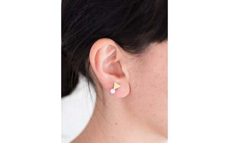 イヤリング 三角 イエロー パール付き 七宝 | イヤリング アクセサリー Kenichi Kondo