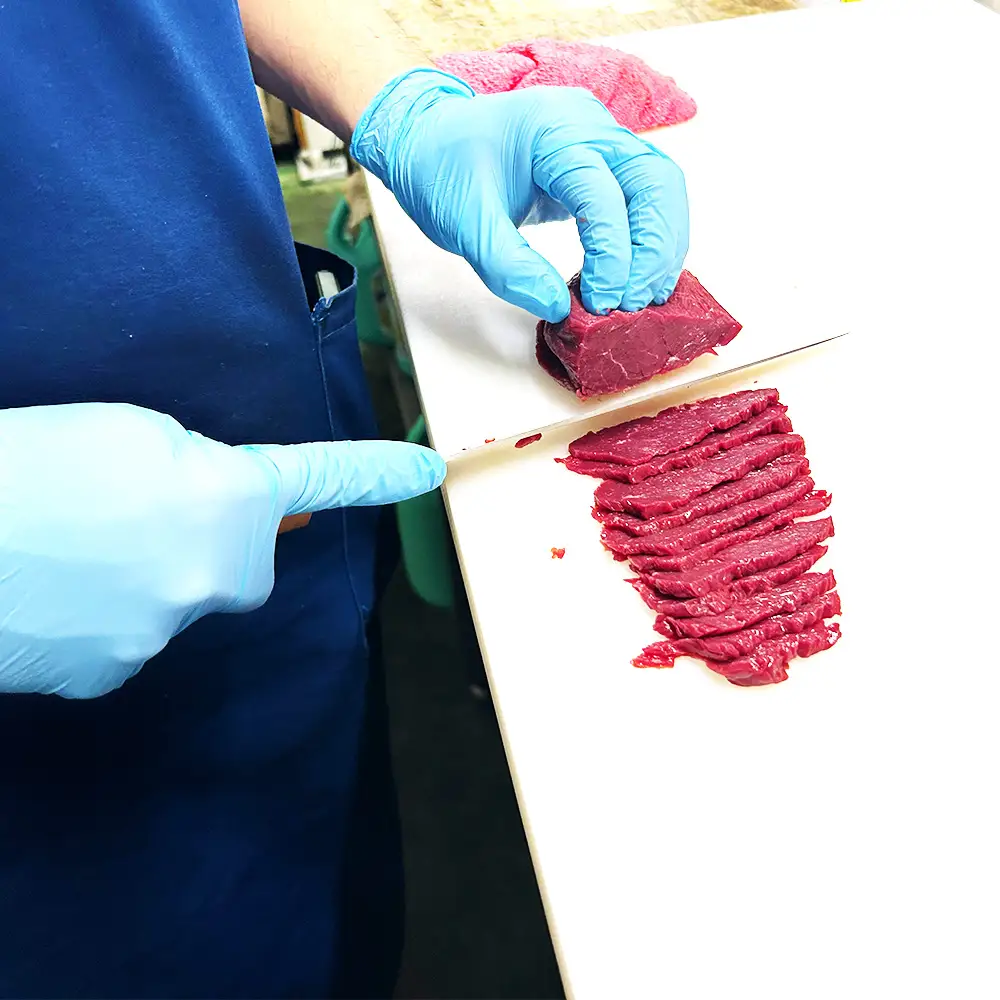 馬刺し　国産　赤身　モモ・ロースセット　約400g　辛味噌付き　食べ比べ　会津　喜多方　真空パック　冷凍　名物　辛みそ【07208-0648】