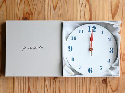 時計 壁掛け時計 七宝文字盤Ｍ (白地に青文字) | 壁掛 インテリア Kenichi Kondo