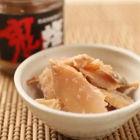 ＜北海道産＞熟成した 秋鮭のみを使用した 鮭フレーク 鬼塩 100g×5個_焼鮭の 秋鮭 秋サケ 手ほぐし フレーク 冷凍 国産 小分け 調理済み 一人暮らし セット おかず 冷凍 定期便 魚介類 海鮮 絶品 人気 笹谷商店 直営 釧之助本店 高級 北海道 釧路町 釧路超 特産品 _【配送不可地域：離島】【1081145】