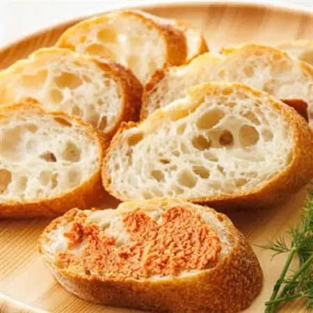 めんたいことバターの絶妙な組合せ 「明太子バター」160g×5個_たらこ 明太子 小分け 北海道産 バター 使用 冷凍 調理済み 一人暮らし セット おかず 魚介類 海鮮 絶品 人気 笹谷商店 直営 釧之助本店 高級 北海道 釧路町 釧路超 特産品 _【配送不可地域：離島】【1084099】