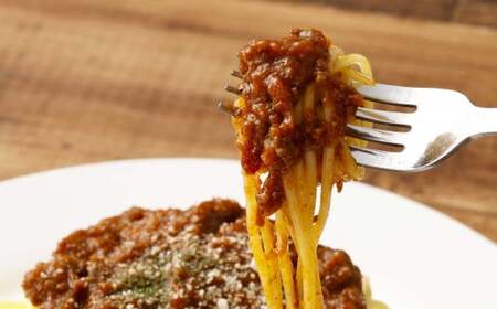 たっぷり野菜と赤ワインでじっくり煮込んだボロネーゼソース 合計 約720g 約120g×6パック 冷凍