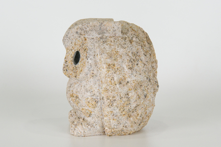 AE2　ふくろうの置物（小）【 フクロウ 梟 インテリア 石 石製 縁起 縁起物 】