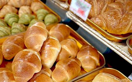家計応援！大満足 市場のパン屋さんロスパンセット 13～18個 パン詰め合わせ セット おまかせ 訳あり 総菜パン 菓子パン パン セレクトパン セット 食品 F4F-8279