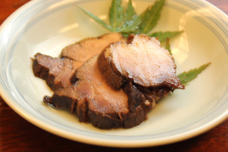弓豚の手作り焼豚 豚肉 チャーシュー お肉 惣菜 総菜 冷凍保存 簡単調理 時短 豚 焼き豚 焼豚 ラーメン トッピング チャーシュー丼 お弁当 おかず おつまみ E20-002