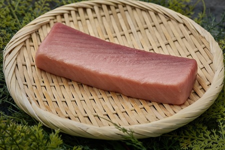 a14-111　天然 南まぐろ 中トロ柵 約250g
