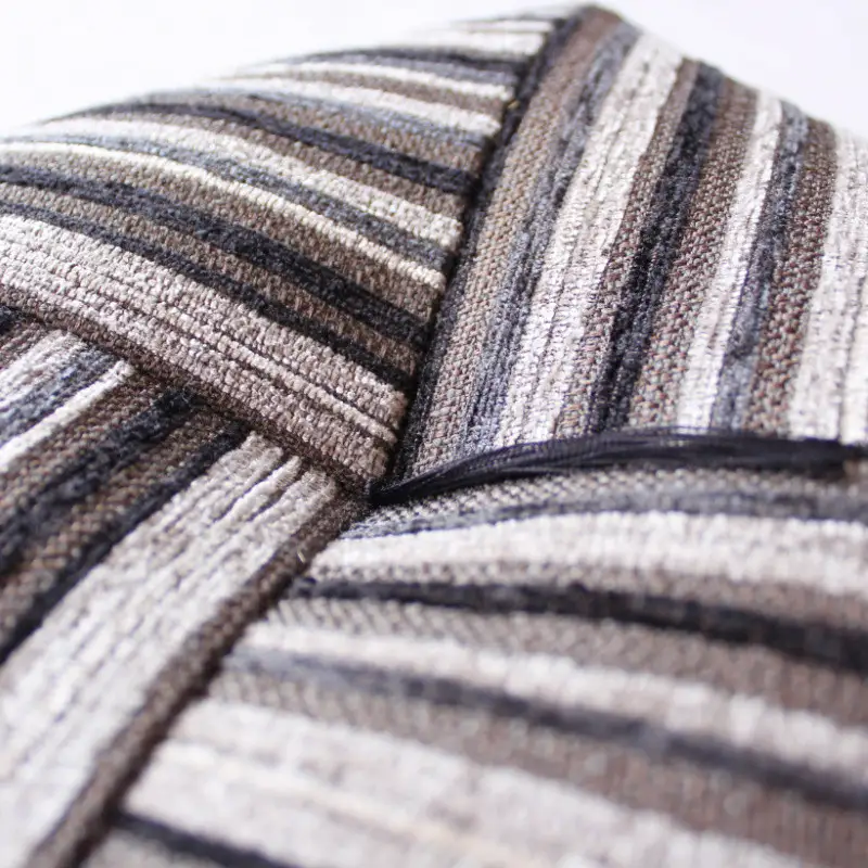 【洛中高岡屋】シンプルなデザインと素材感 おじゃみ座布団＜グラフ・ブラック＞[ 京都 老舗 座ぶとん クッション お手玉 黒 ストライプ リラックスアイテム 人気 おすすめ ラクに座れる 座り心地抜群 おしゃれ インテリア ギフト プレゼント お取り寄せ 通販 送料無料 ふるさと納税 ]