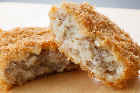 【ふるなび限定】 FN-Limited-SP 肉総菜 2種セット お肉屋さんの手作り 詰合せ 合計6個 （和牛コロッケ × 6個 ・ 和牛メンチ × 6個） 国産 和牛 メディアで紹介される人気店！| 【AKM-3】かずさ和牛工房 肉専門店 牛肉 牛 肉 にく 和牛 上総和牛 国産 コロッケ メンチカツ お惣菜 セット 詰合せ お弁当 おつまみ 揚げ物 オススメ 千葉県 君津市 きみつ
