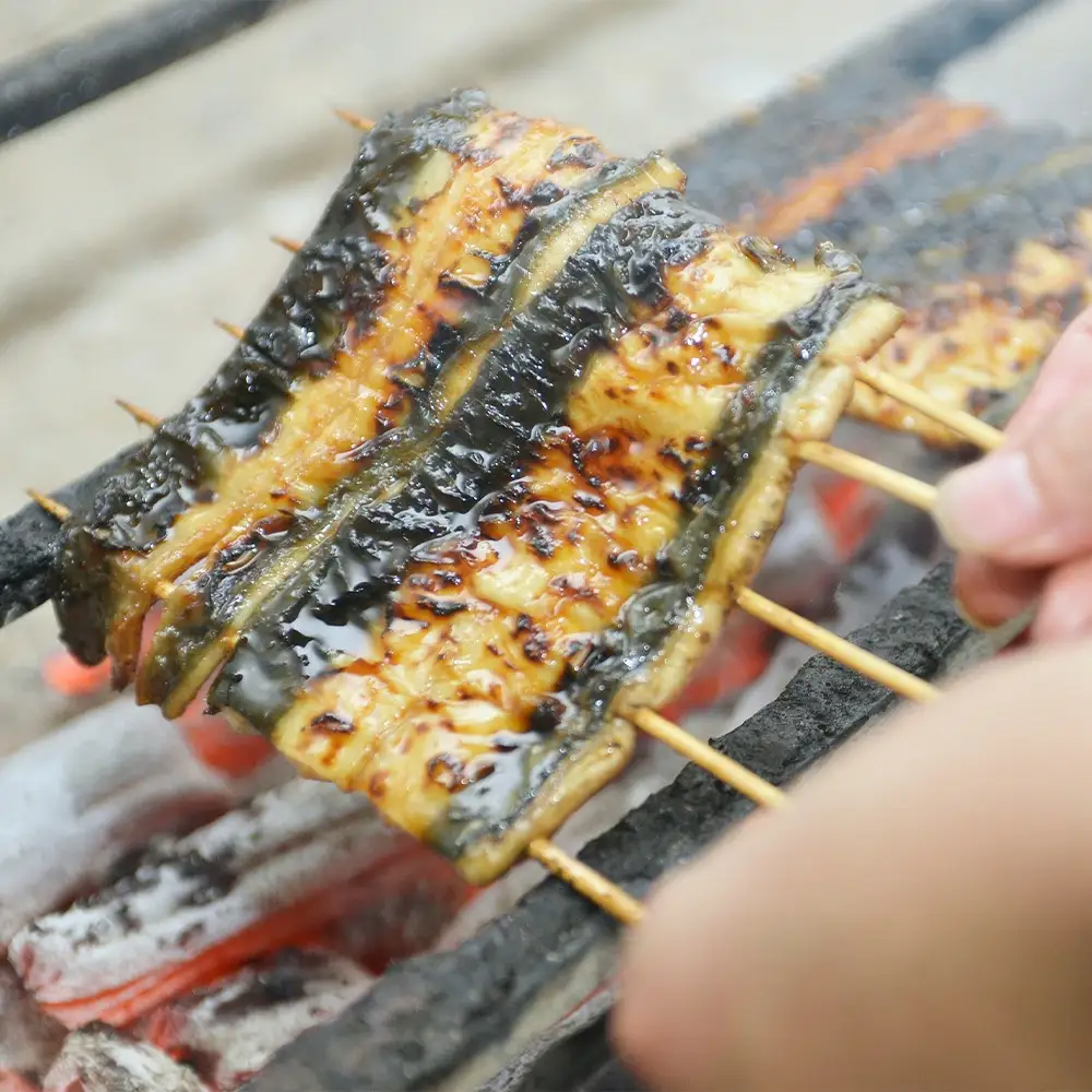 うなぎ上蒲焼4串(各100g前後)【老舗 ギフト 冷凍 うなぎ 鰻 ウナギ かばやき 串 タレ 山椒 千葉県 市川市】【12203-0302】