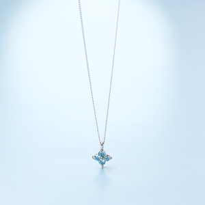 プラチナ900【ラボブルー 0.132ctダイヤモンドネックレス】 PT900-KN01001LBL[AM327] / プラチナ900 ブルーダイヤモンド ネックレス フラワーデザイン アクセサリー ギフト プレゼント