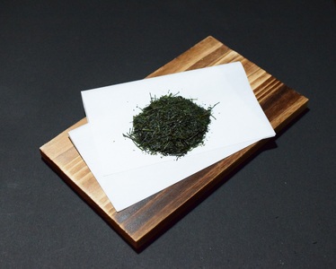 深蒸し茶 さえみどり 2袋セット 100g袋× 2袋 影山製茶店 特上 特別な品種 新鮮 深蒸し 水出し 濃厚 甘み 香り 色味 濃いめ 渋み ティータイム おもてなし リラックス 手土産 富士市 [sf001-275]