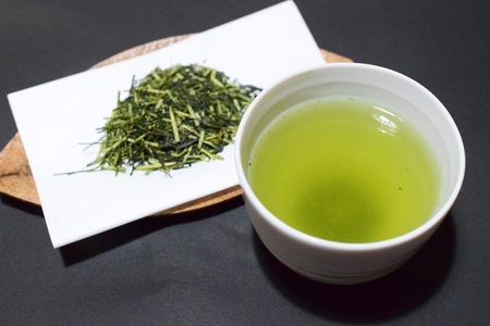  特選 くき茶 5袋セット 100g袋×5袋 一番摘み 新茶 茎 影山製茶店 緑茶 美味しい 香り 甘み 水出し ティータイム おもてなし リラックス 手土産 富士市 [sf001-285]