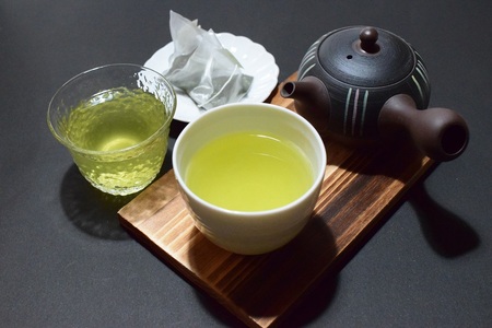 定期便 全4回 毎月発送 特選ティーパック マグ用 緑茶 2袋 緑茶ティーパック(3g×20個入) 日本茶 ティーバッグ 影山製茶店 お手軽 本格的 水出し ティータイム おもてなし リラックス 手土産 富士市 [sf001-291]