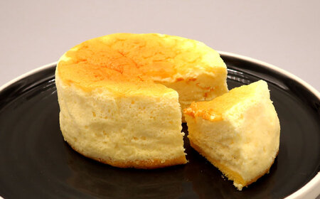 ふんわりチーズ 直径12cm / チーズ ケーキ スフレチーズケーキ 冷凍 スイーツ / 長与町 / CAKE SHOP FAVORI[EBV057] 