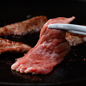 おおいた和牛 A4ランク以上！ 赤身 焼肉 (300g) 牛肉 肉 赤身肉 低温熟成 肩 モモ 和牛 国産 焼肉 冷凍  【opah015】【ネクサ】