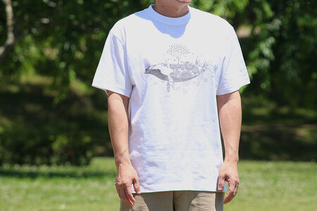 【かめいち堂 Tシャツ 】　大きなザトウクジラ Lサイズ 綿100%