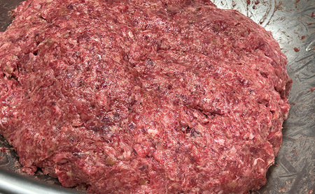 ハンバーグ 黒毛和牛入り・ソースが自慢の煮込みハンバーグセット 【デミグラス150g×4個/クリーム150g×4個/トマト150g×4個】 黒毛和牛 デミグラス クリーム トマト 簡単調理 島田市 静岡県