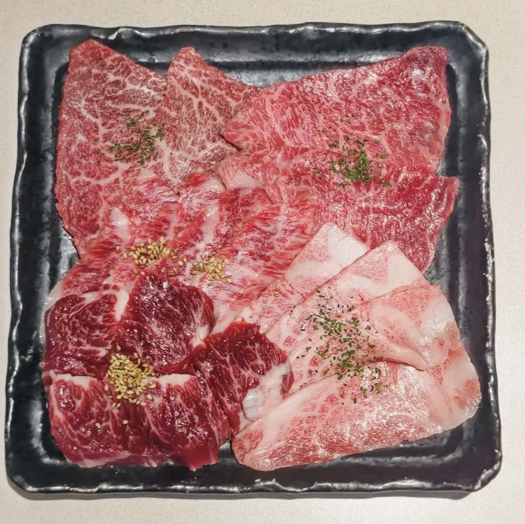 ＜日テレ『肉ばか選手権』優勝＞ 焼肉・ホルモンこそっと お食事券 3,000円分（ふるさとチケット）利用券 チケット 食事券 食事 焼肉 ホルモン 和牛 グルメ レストラン ランチ ディナー ギフト 東京 世田谷_0091-001-se6