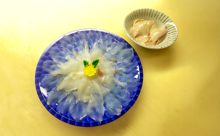 先行予約 かわはぎ 薄づくり ＆ 生肝 計300g 2～3人前 10月～4月配送 淡路島 由良産 カワハギ ウマヅラハギ 魚 魚介 海鮮 鮮魚  刺身 つまみ 酒の肴 洲本市 お届け：2026年10月初旬～2027年4月下旬