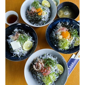 中原水産 天日干し ちりめんじゃこ 350g (70g×5個) セット 詰め合わせ 淡路島 しらす 魚 魚介 魚介類 ご飯のお供 ごはんのおとも 冷蔵 洲本市　お届け：4月中旬～翌年1月下旬に発送