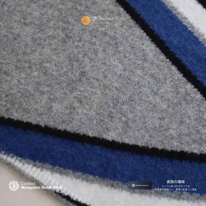 『Noble Fibre』100％カシミヤ・マフラー グレーインターシャ