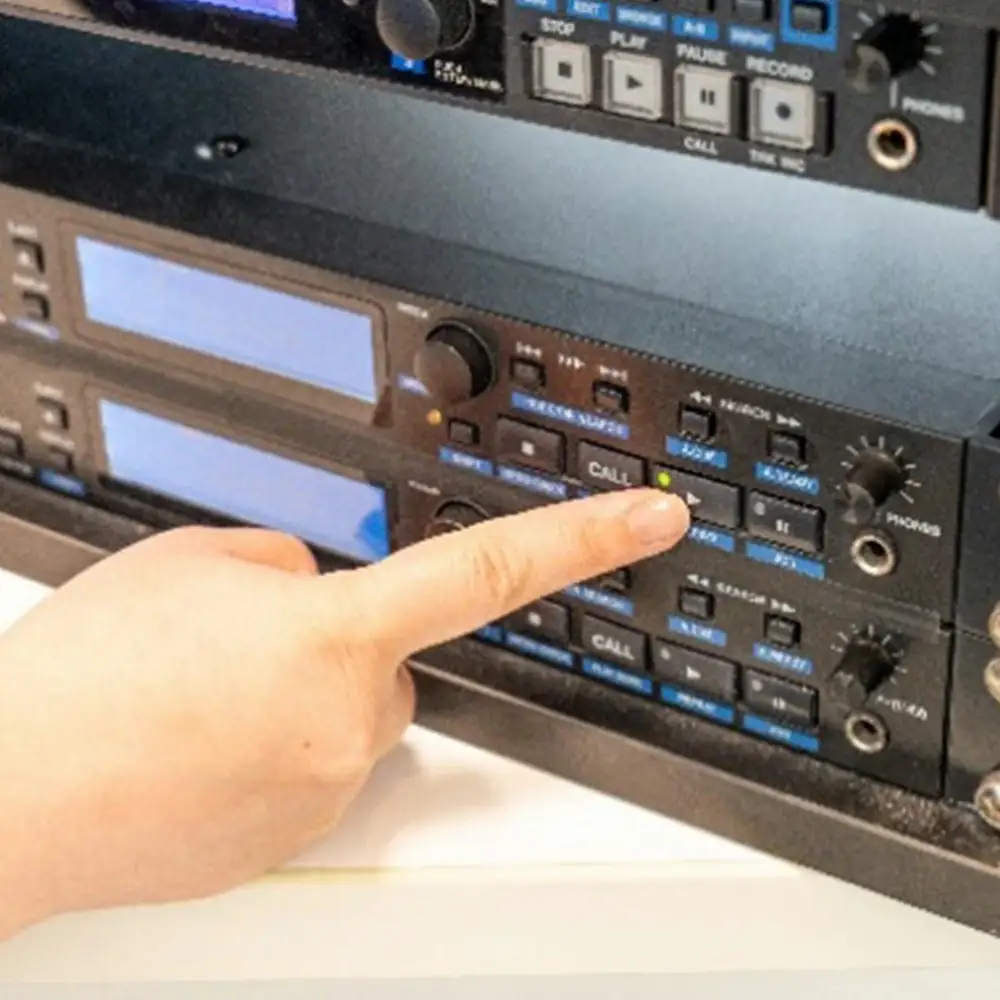 あなたの声がふるさとを元気に！FMラジオ　番組放送　【07214-0418】