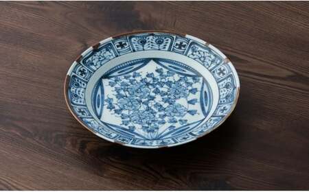 有田焼 渕錆藍華牡丹縁文様図 24cm 皿 ～華一園シリーズ～【西山錦華堂】食器 器 うつわ 皿 プレート 牡丹 手描き 55000円 A55-144