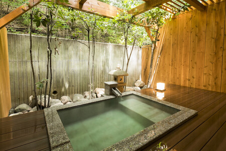 石花海別邸 かぎや 〈宿泊補助券 \30,000分〉　【  宿泊  】