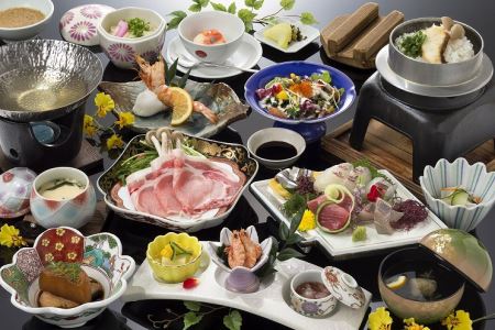 S077-001_望洋閣 1泊2食付 ペア宿泊券 海の見えるお部屋 / 望洋閣 ペア宿泊券 海