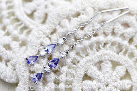 ピアス タンザナイト ペアシェイプ プラチナ PT900 ダイヤモンド 0.16ct レディース ドロップ 滴 雫 チェーンピアス 揺れる 誕生石【f090-pt】 [オーダーメイドジュエリーメイ 山梨県 韮崎市 20745204]