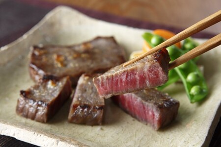 【高島屋選定品】＜お肉の専門店スギモト＞松阪牛ステーキ用（モモ肉）TSY-204　モモ肉６００ｇ 三重県 多気町 TSY-03-04