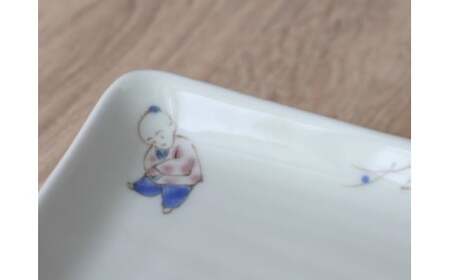有田焼 アウトレット 唐子 焼皿 4枚セット 【山忠】食器 器 うつわ 皿 角皿 和食器 レトロ 昭和レトロ 4枚 セット アウトレット A18-265